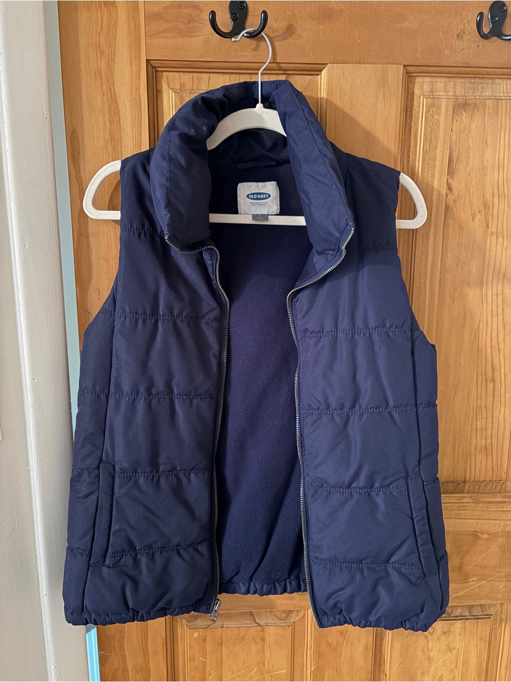 Old Navy Navy Quilted Puffer Vest